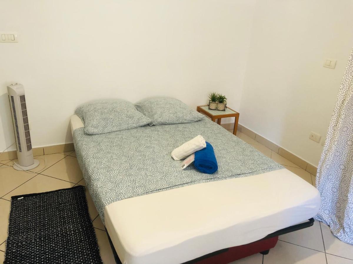 Appartement Studio Rosa Bonheur Jardin Parking Proche Des Plages